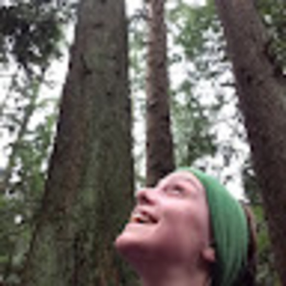 Meet your Posher, Caitlin - Picture 1 of 1